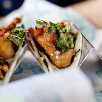 ¿Cómo hacer tacos de pescado estilo ensenada?