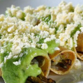 Tacos dorados de camarón
