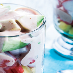 ¿Cómo hacer una ensalada de surimi?