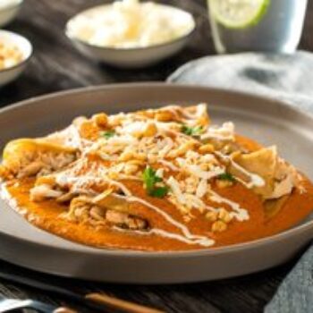¿Cómo hacer enchiladas en salsa de cacahuate?